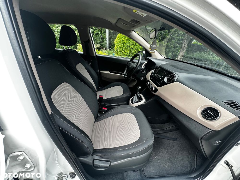 Hyundai i10 - 12