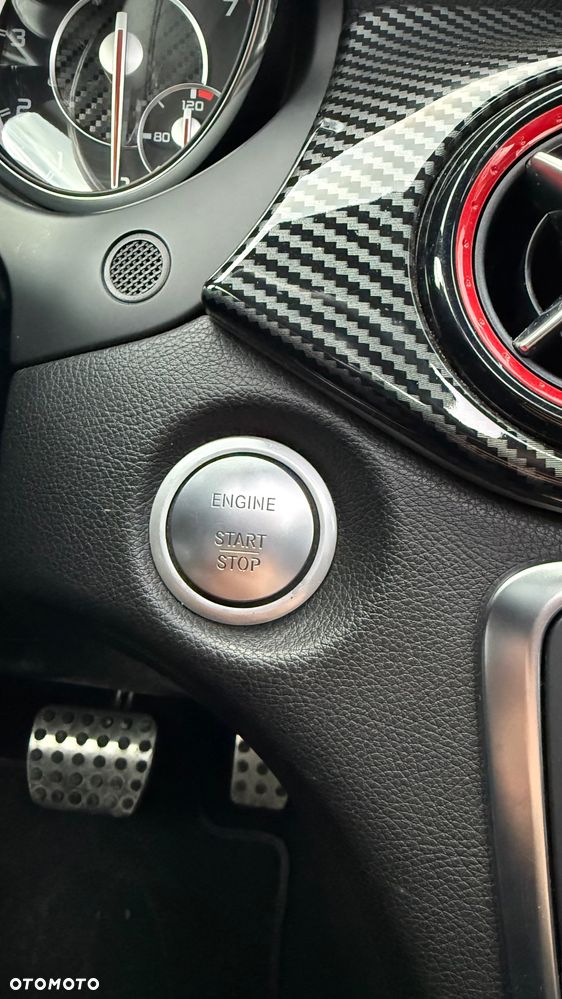 Mercedes-Benz CLA AMG 45 4Matic 7G-DCT - 17