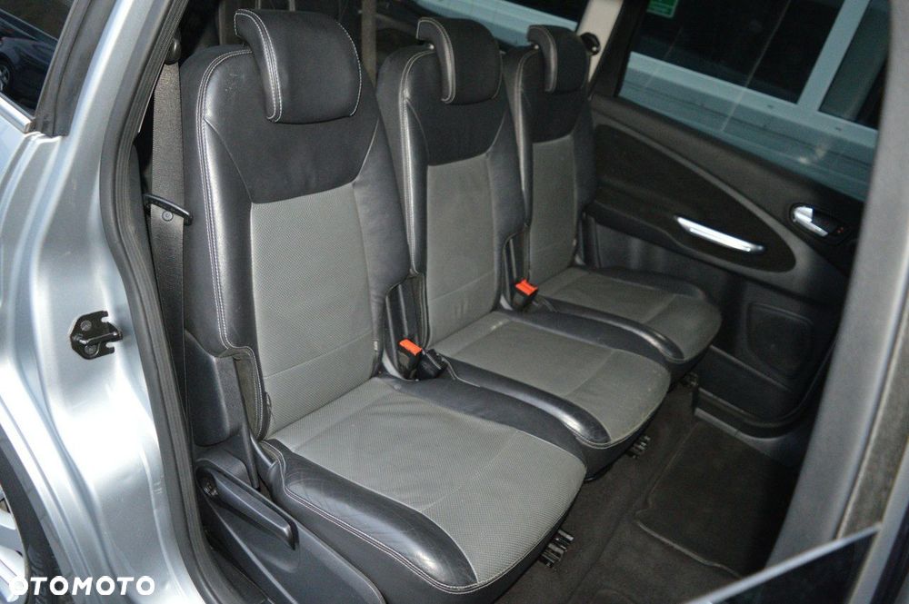 Ford Galaxy 1.8 TDCi Ghia - 26