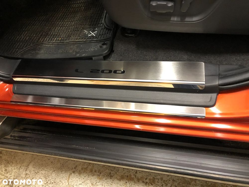 Nakładki Progowe Listwy Ochronne do Mitsubishi L200 2014- 2022 - 3