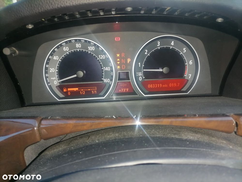 BMW Seria 7 750i L - 14