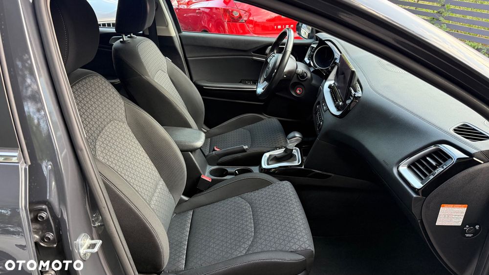 Kia Ceed 1.6 CRDi Eco-Dynamics+ (48V Mild-Hybrid) DCT7 Spirit - 37