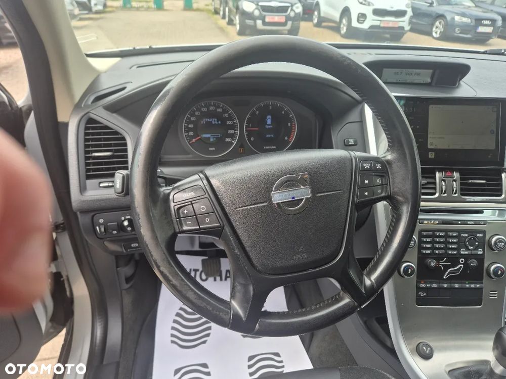 Volvo XC 60 D3 AWD Momentum - 10