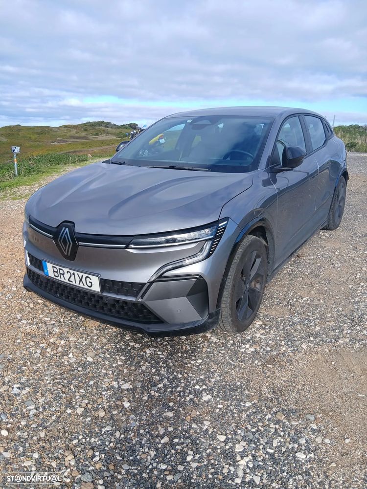 Renault Mégane E-Tech - 1