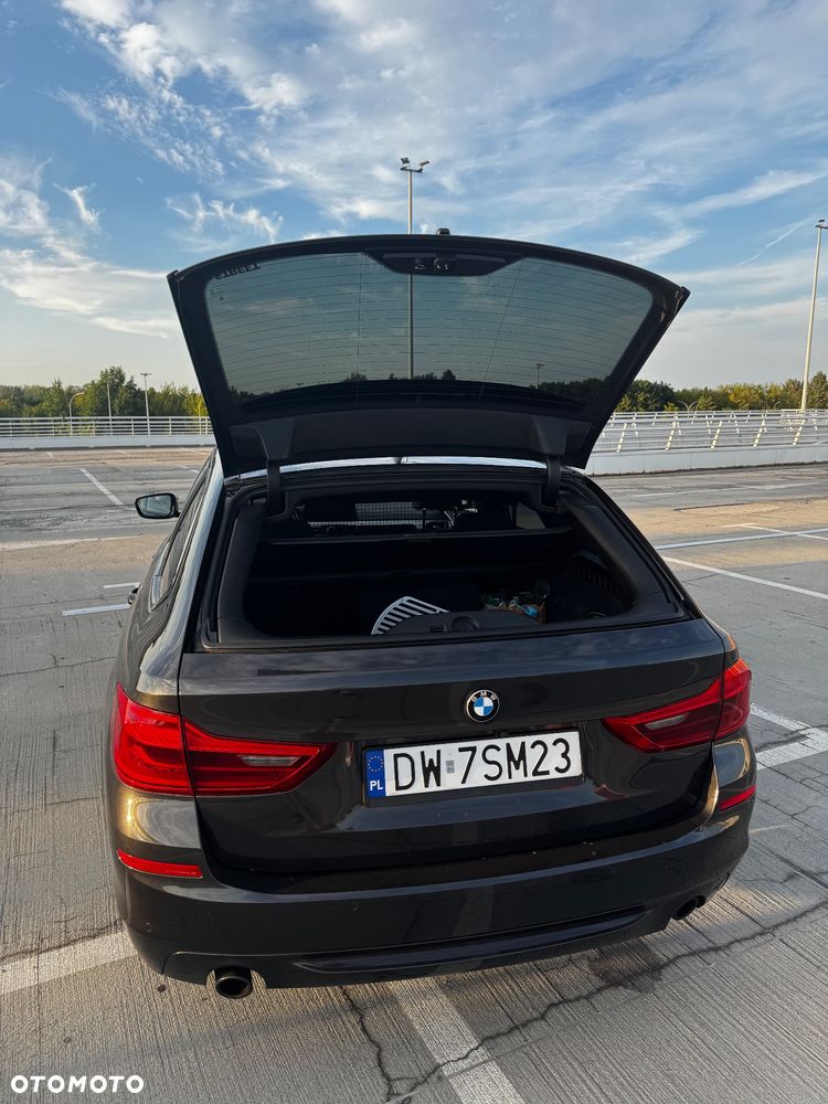 BMW Seria 5 520d Sport Line - 8