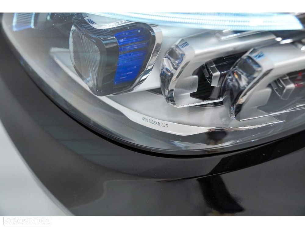 Mercedes-Benz C 300 - 12