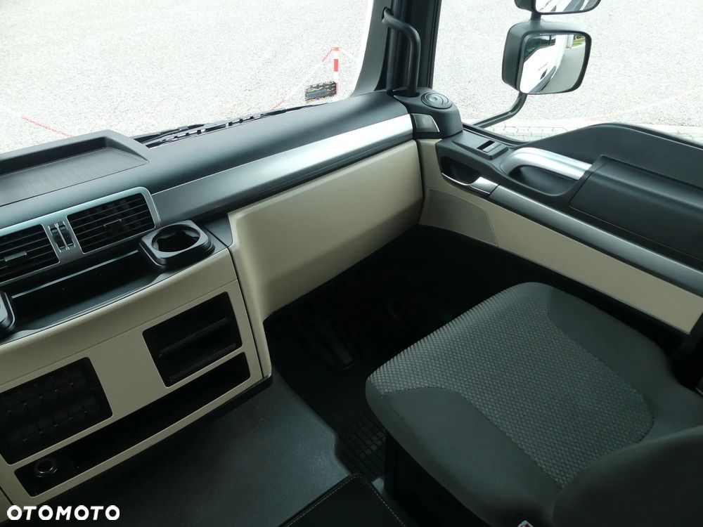 MAN TGM 18.250  / FIRANKA 7.30m + WINDA / PRZEBIEG 170 TYS KM ! / - 34