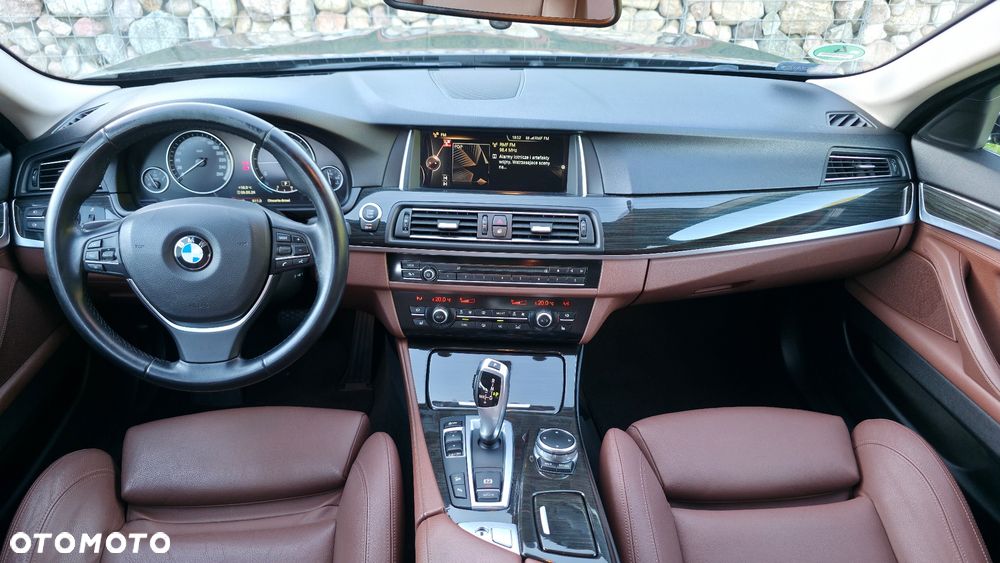 BMW Seria 5 520d xDrive Luxury Line - 27