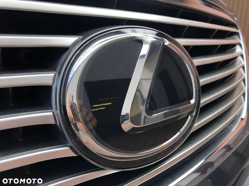Lexus LS 460 AWD - 15