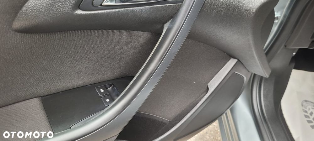 Opel Astra - 18