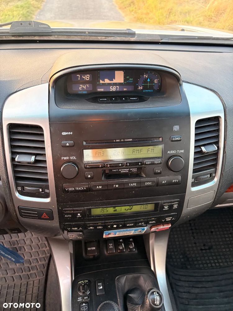 Toyota Land Cruiser - 23