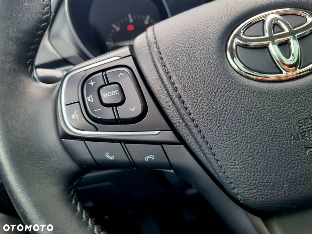Toyota Avensis 2.0 D-4D Premium - 16