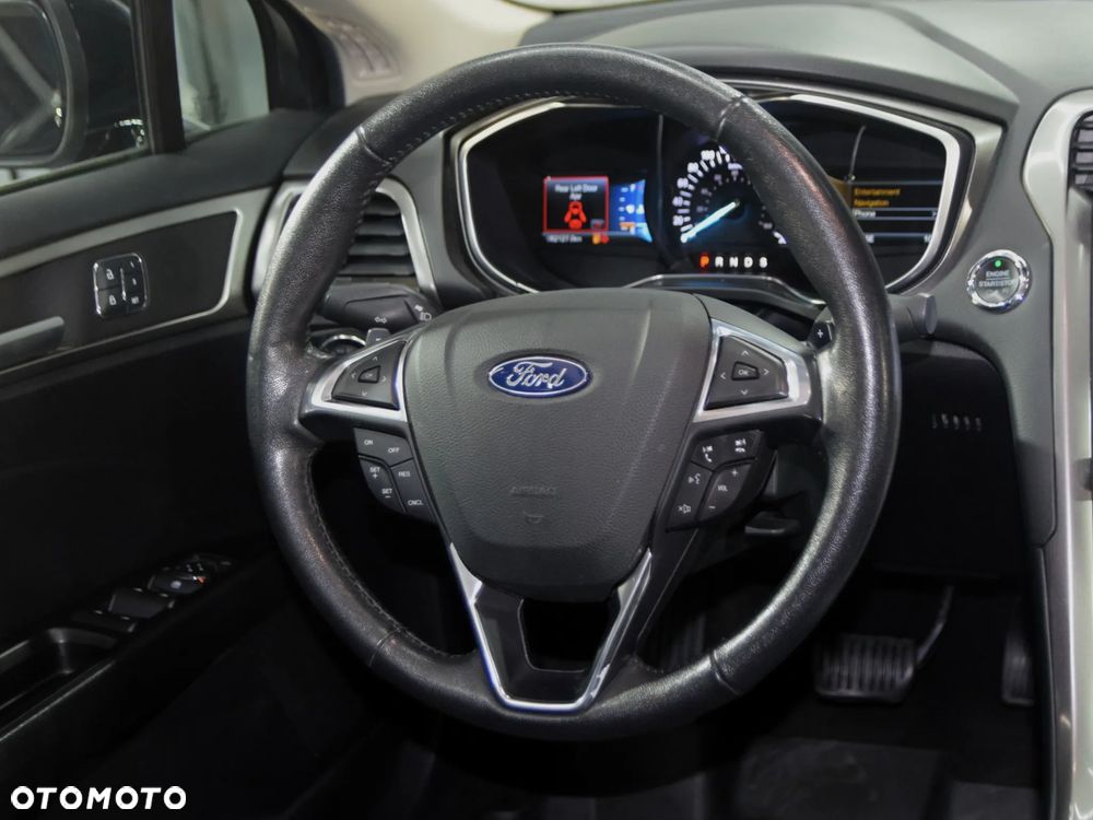 Ford Fusion 2.0 EcoBoost Titanium - 21
