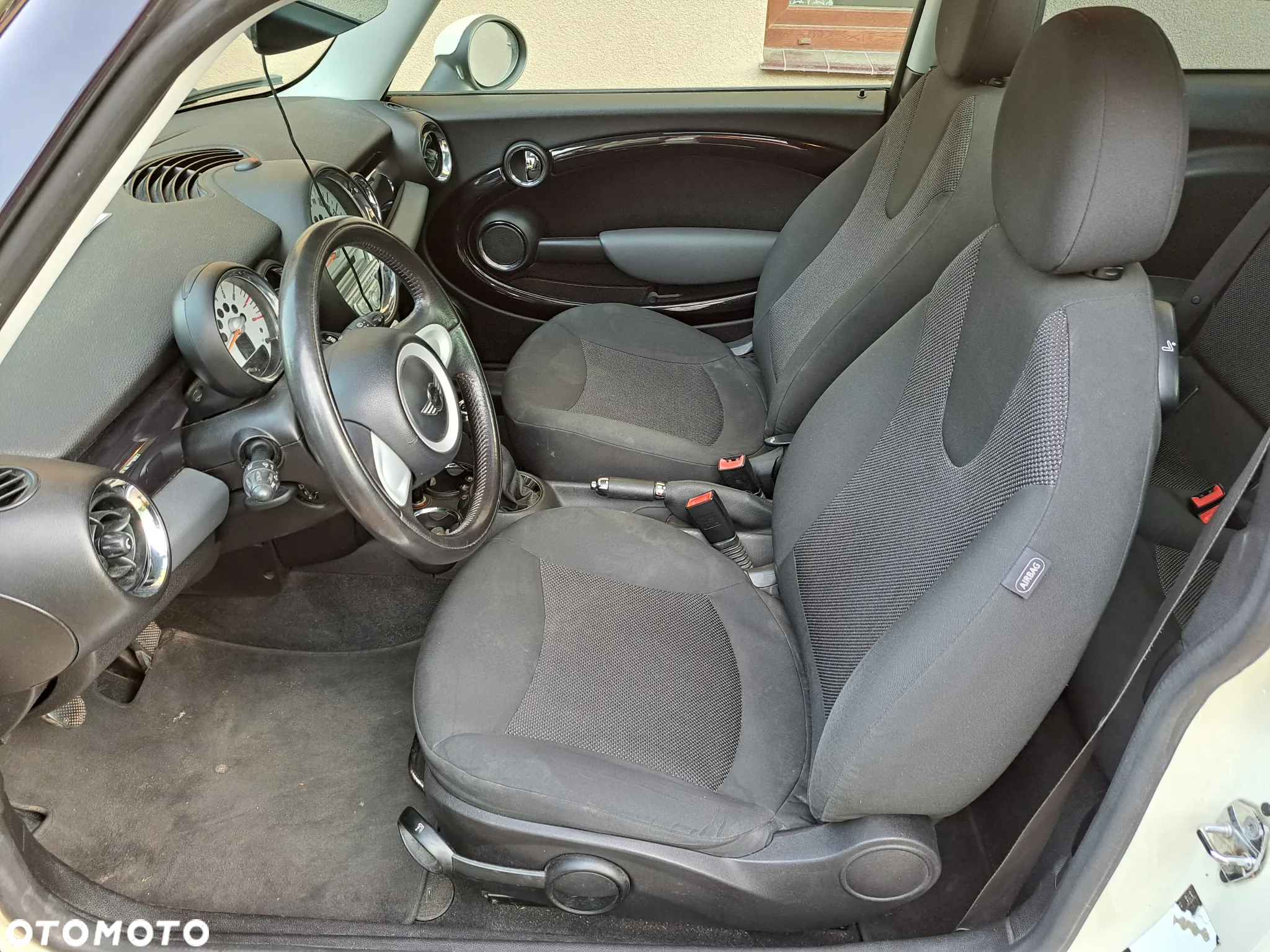 MINI ONE Standard - 7