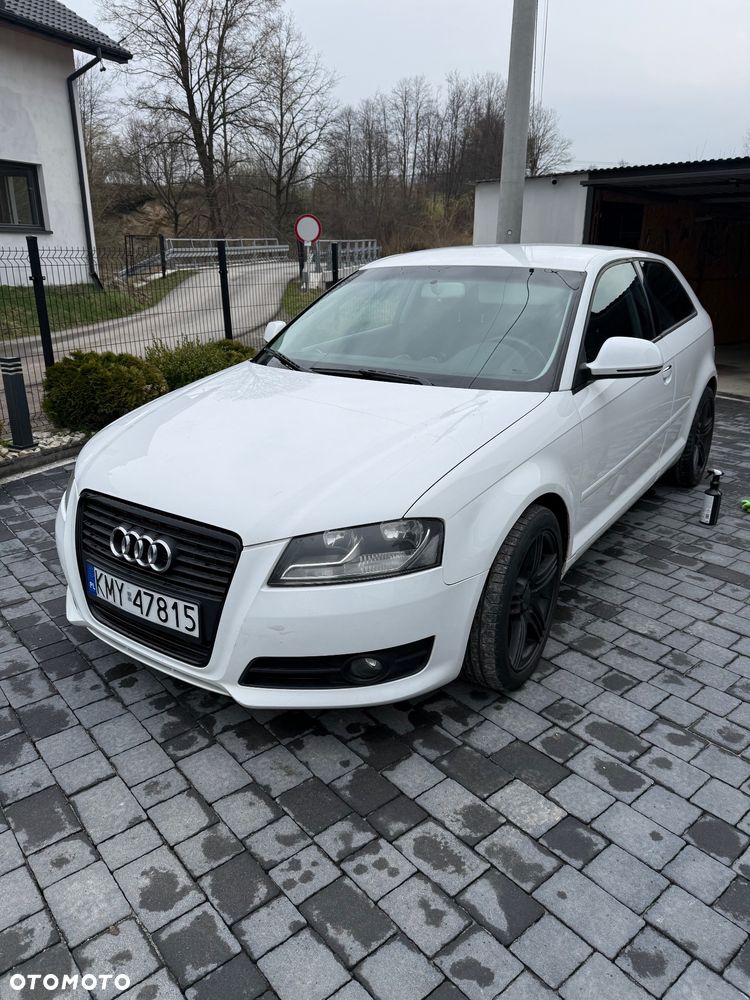 Audi A3 3-drzwiowe 1.6 TDI DPF Ambiente - 7