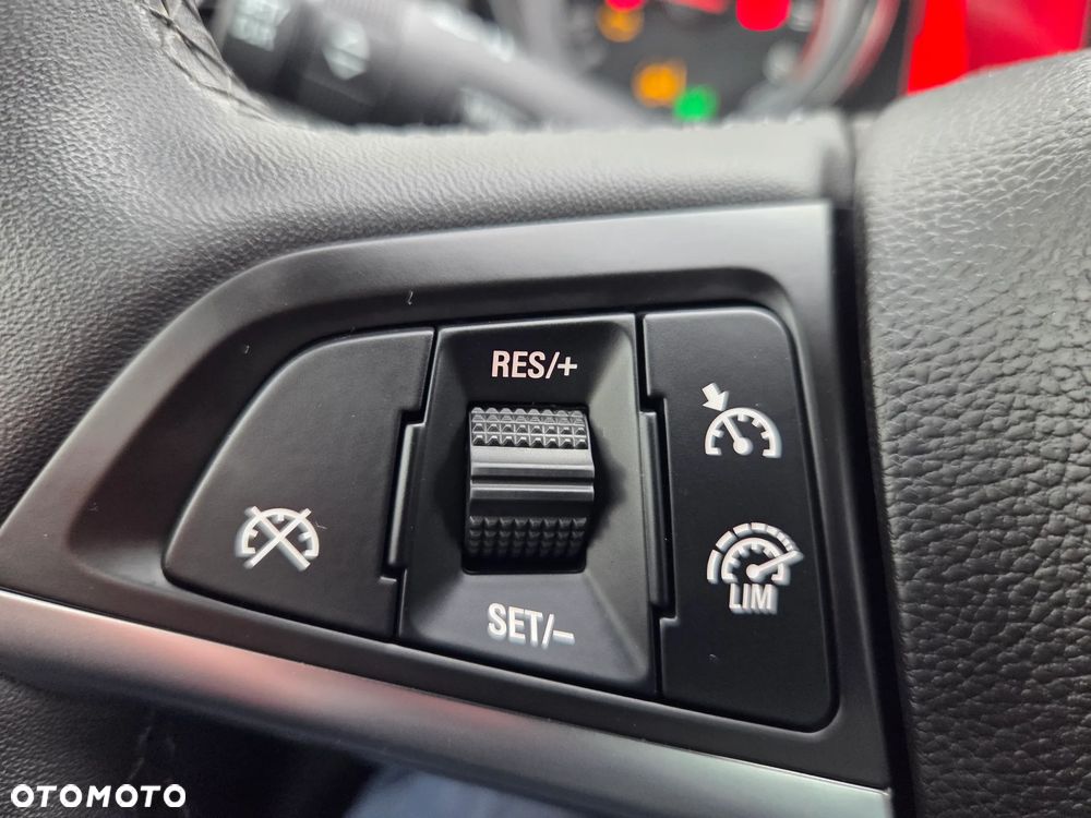 Opel Astra 2013