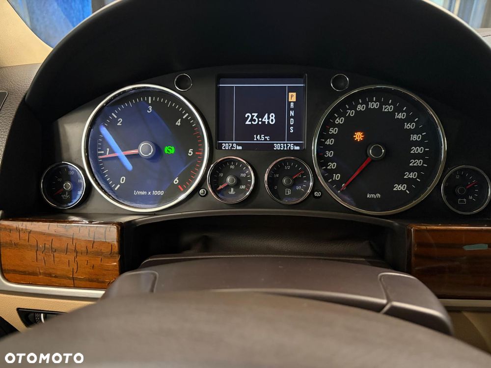 Volkswagen Touareg 3.0 V6 TDI Tiptr - 8