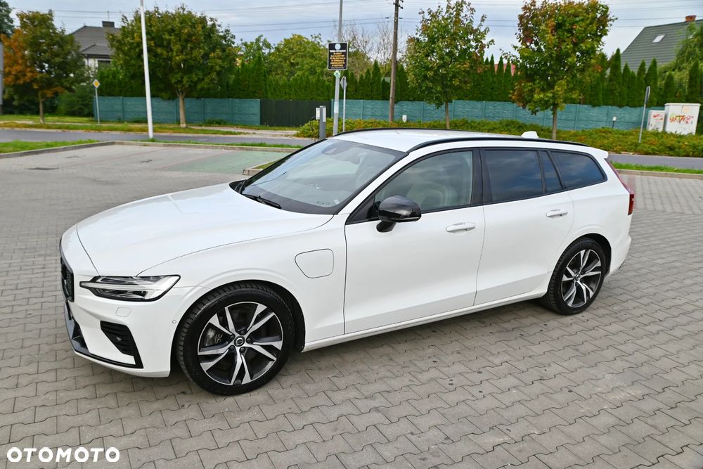 Volvo V60 T8 AWD Recharge Geartronic RDesign - 6