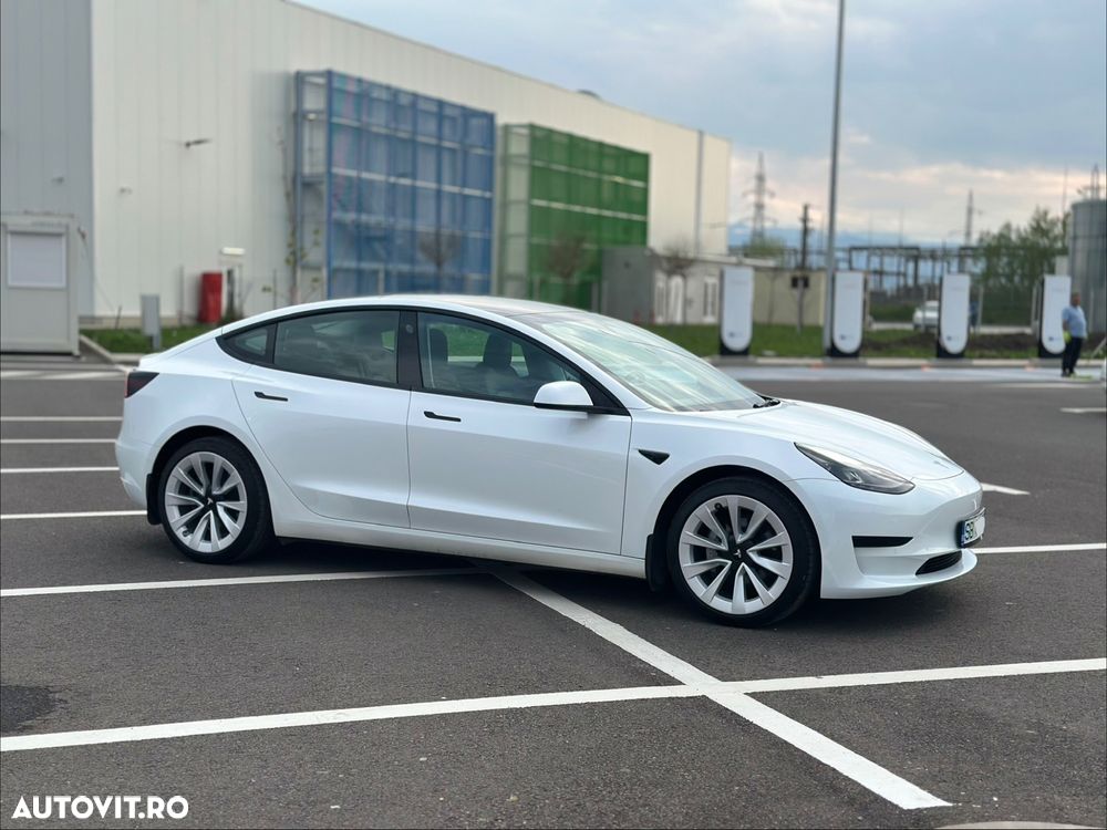Tesla Model 3 RWD - 6