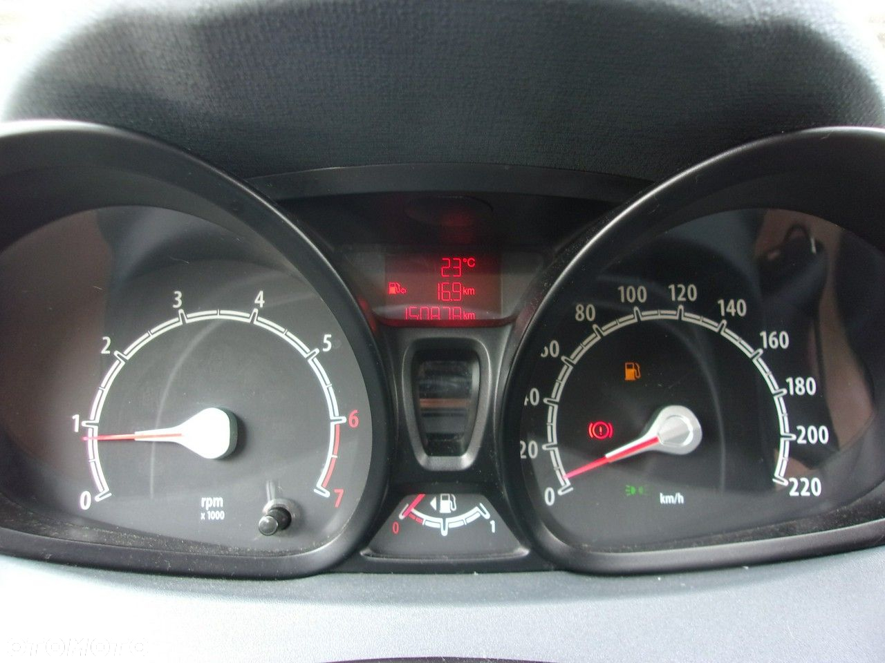 Ford Fiesta 1.6 Sport - 18