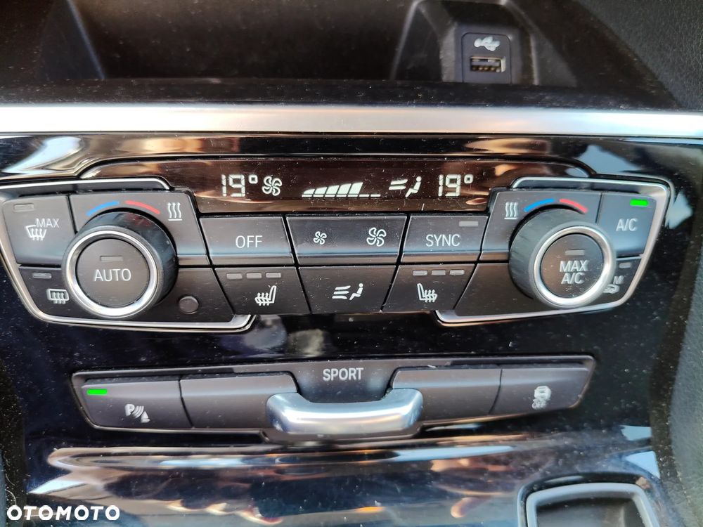BMW Seria 2 216d GT Advantage - 32