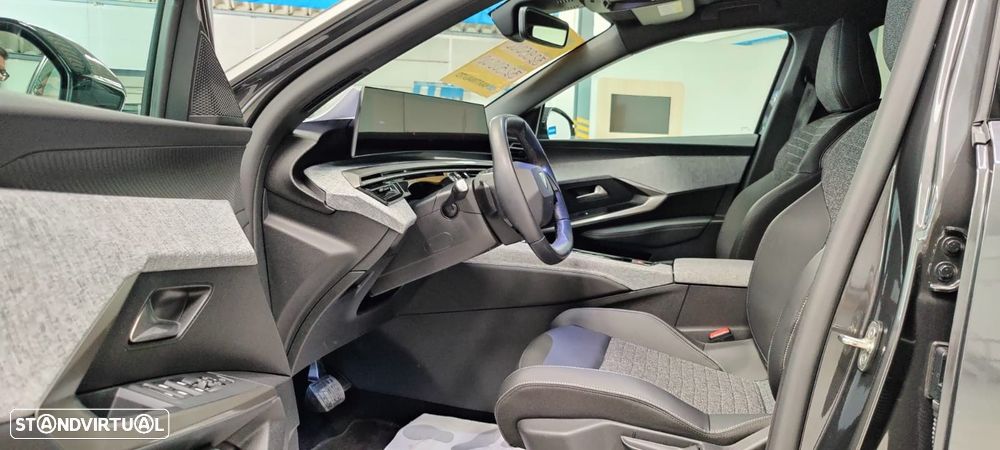 Peugeot 3008 1.2 Hybrid Allure e-DCS6 - 12