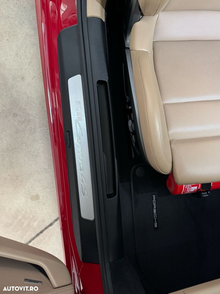 Porsche 911 Carrera 4S PDK - 19