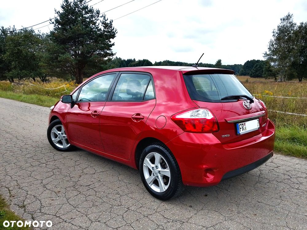 Toyota Auris - 4