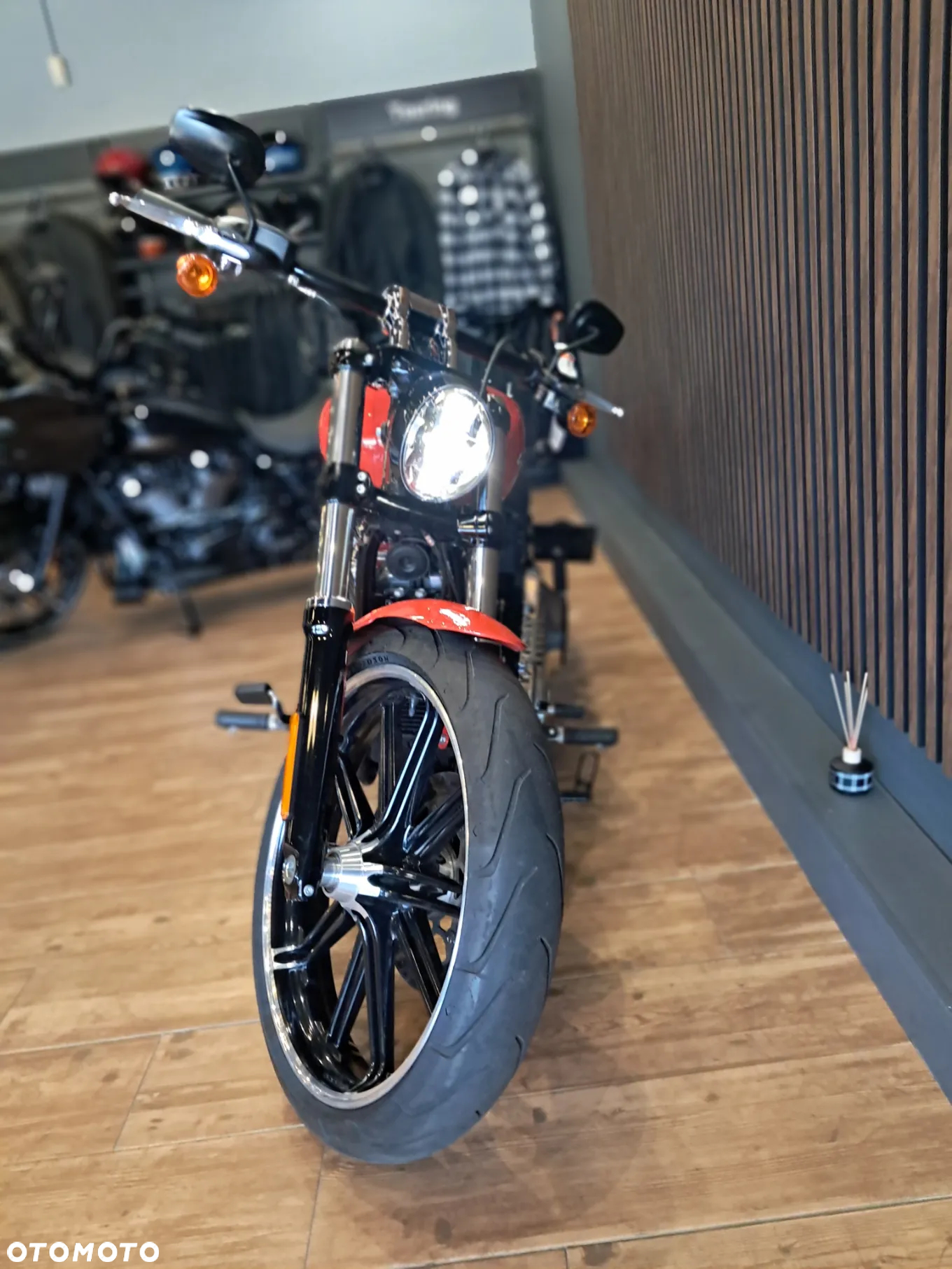 Harley-Davidson Softail Breakout - 5