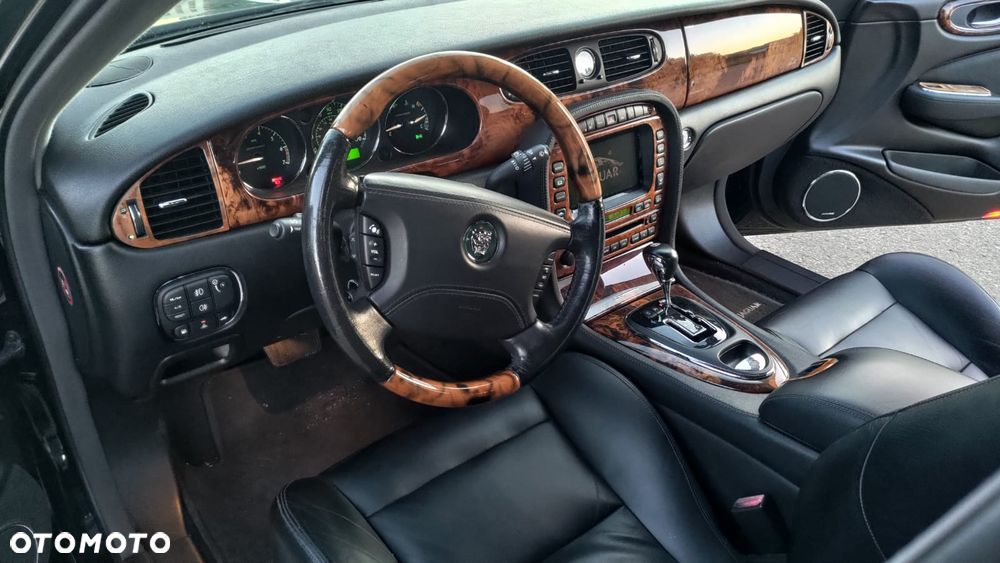 Jaguar XJR 4.2 - 10