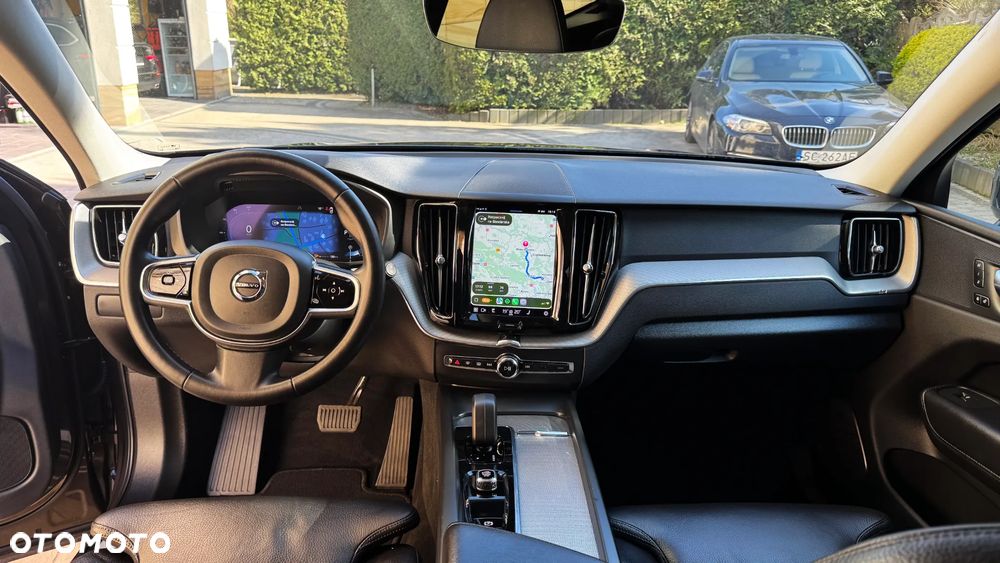 Volvo XC 60 B4 D Geartronic Momentum Pro - 23