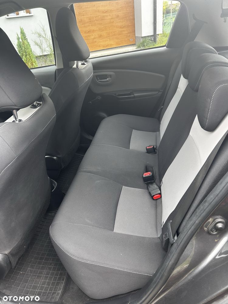 Toyota Yaris - 7