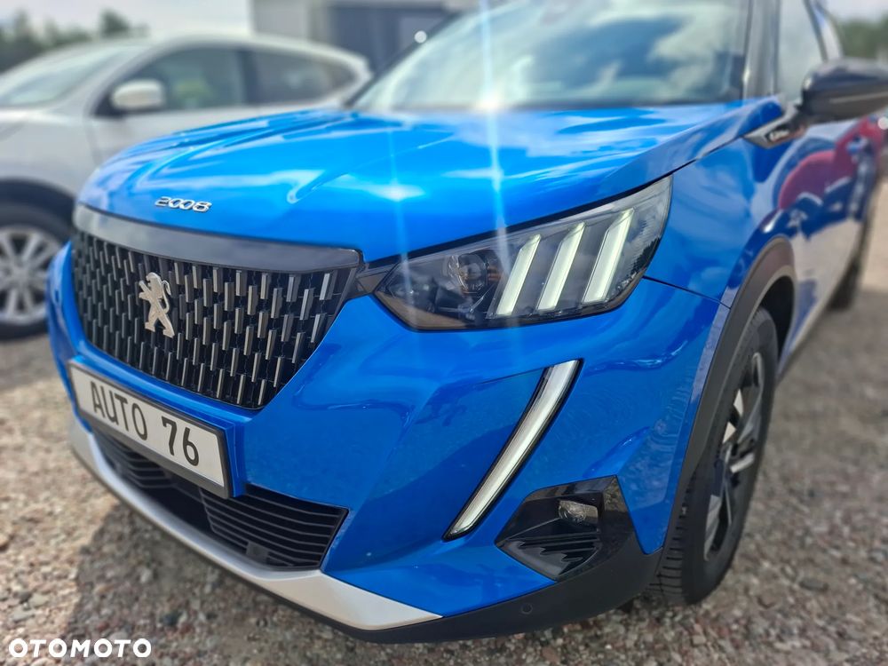 Peugeot 2008 PureTech 130 EAT8 GT - 2
