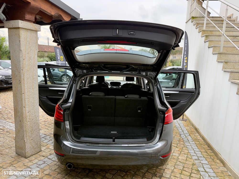 BMW 218 Gran Tourer d 7L Line Luxury - 35