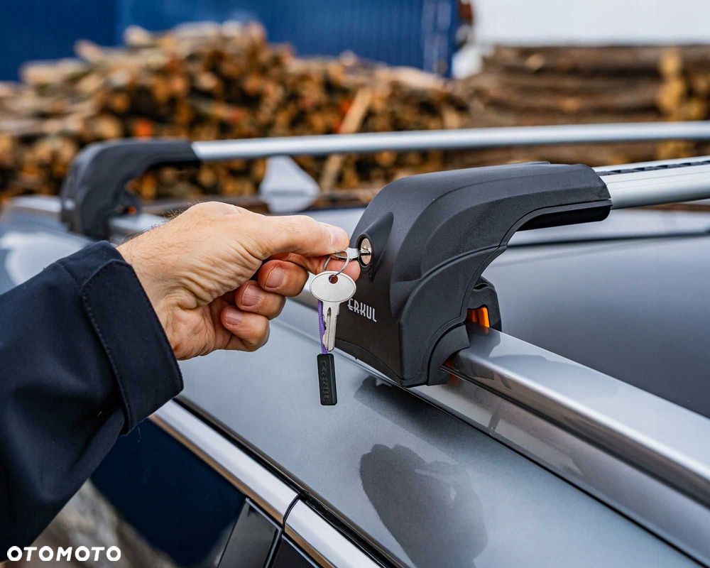 Bagażnik dachowy belki poprzeczki na relingi Audi Q3 Q8 Q7 Q5 A4 B9
