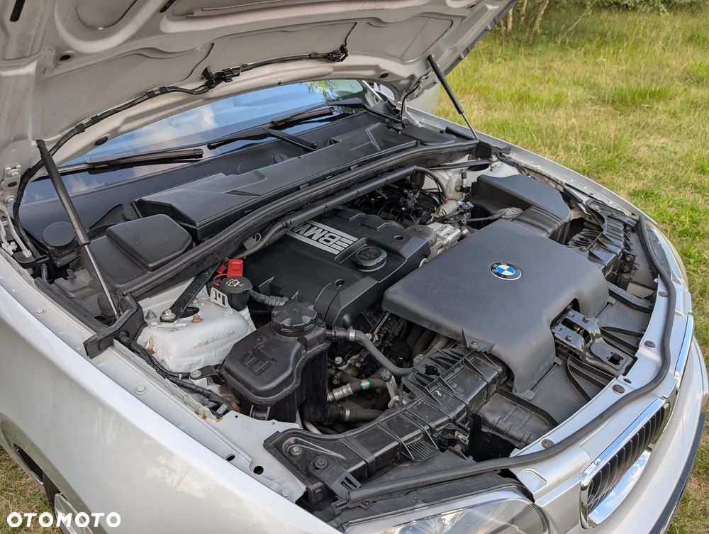 BMW Seria 1 116i - 22