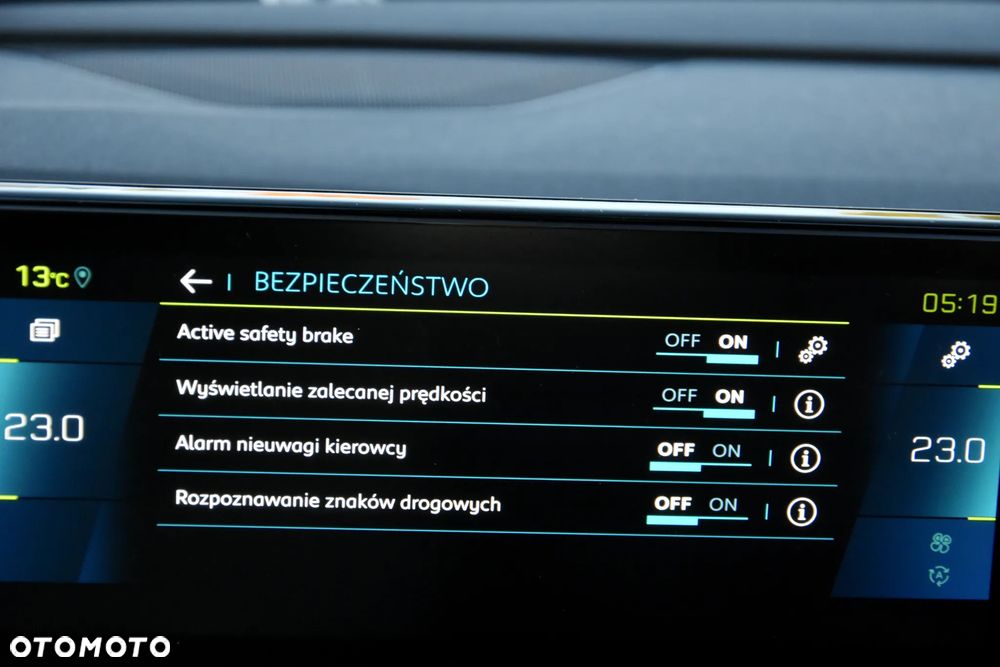 Peugeot 3008 1.6 PureTech HYbrid4 GT Line S&S EAT8 - 37