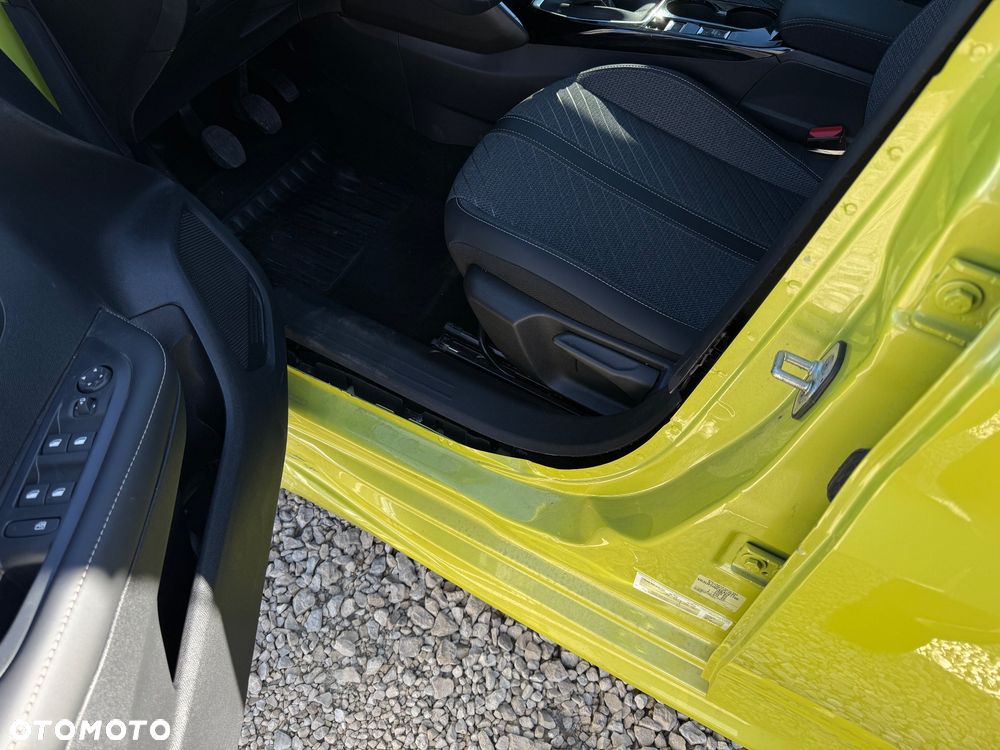 Peugeot 208 - 27