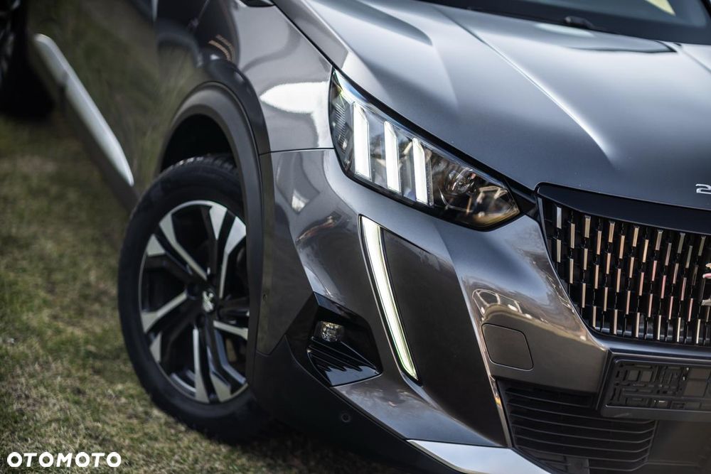 Peugeot 2008 BlueHDi 130 EAT8 GT Pack - 12