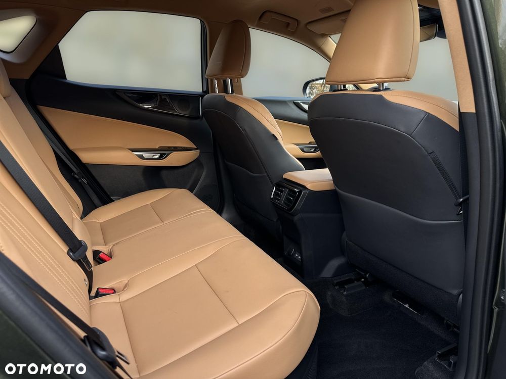 Lexus NX 350h Prestige 2WD - 11