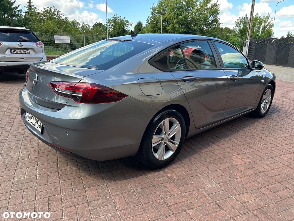 Opel Insignia 1.5 T Enjoy S&S Eco - 24