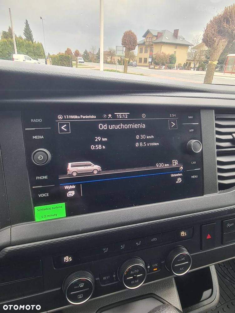 Volkswagen Caravelle 2.0 TDI L2 Comfortline DSG - 23