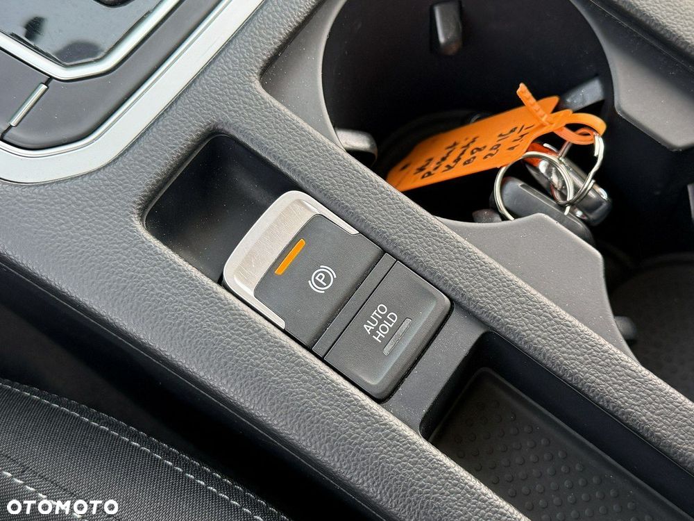 Volkswagen Passat - 21