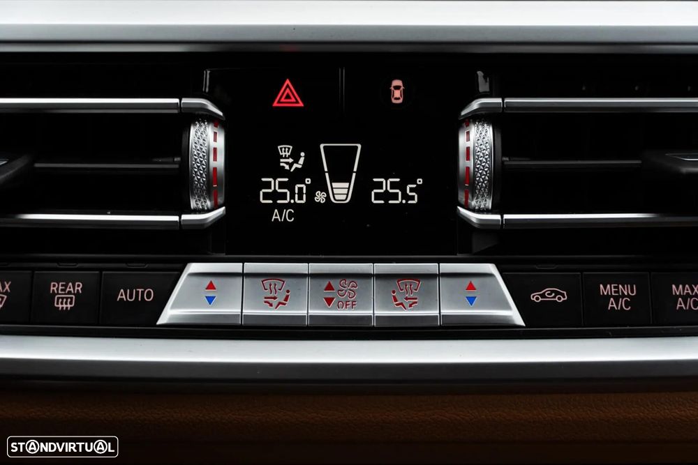 BMW 330 e Pack M Auto - 25