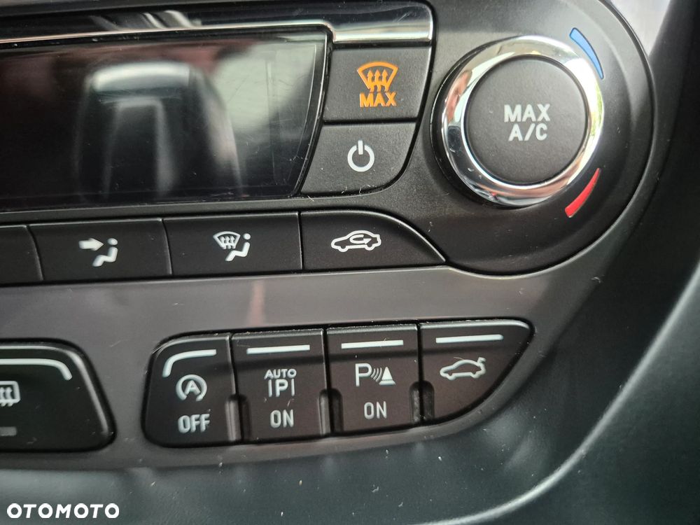 Ford Kuga 2.0 TDCi 4x4 Titanium - 30