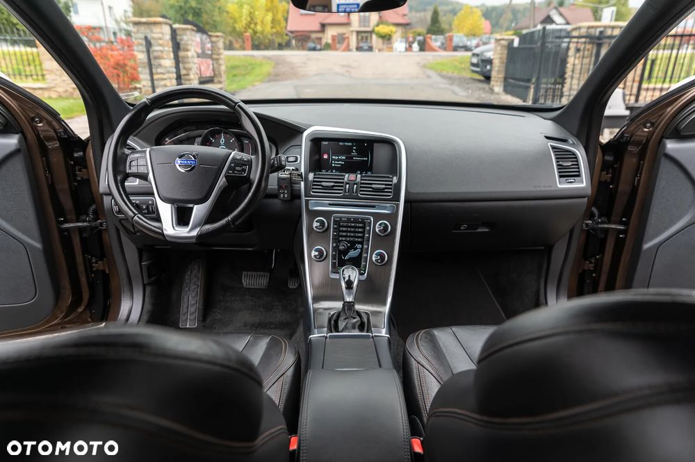 Volvo XC 60 D4 Geartronic Momentum - 23