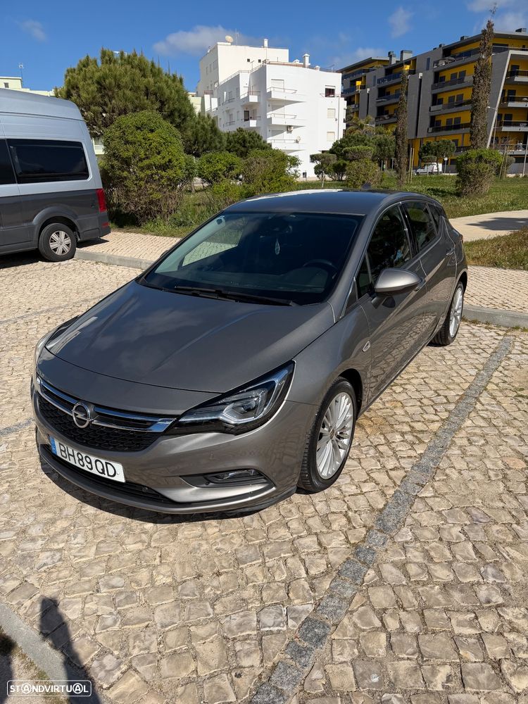 Opel Astra 1.6 CDTI Executive S/S J18 - 1