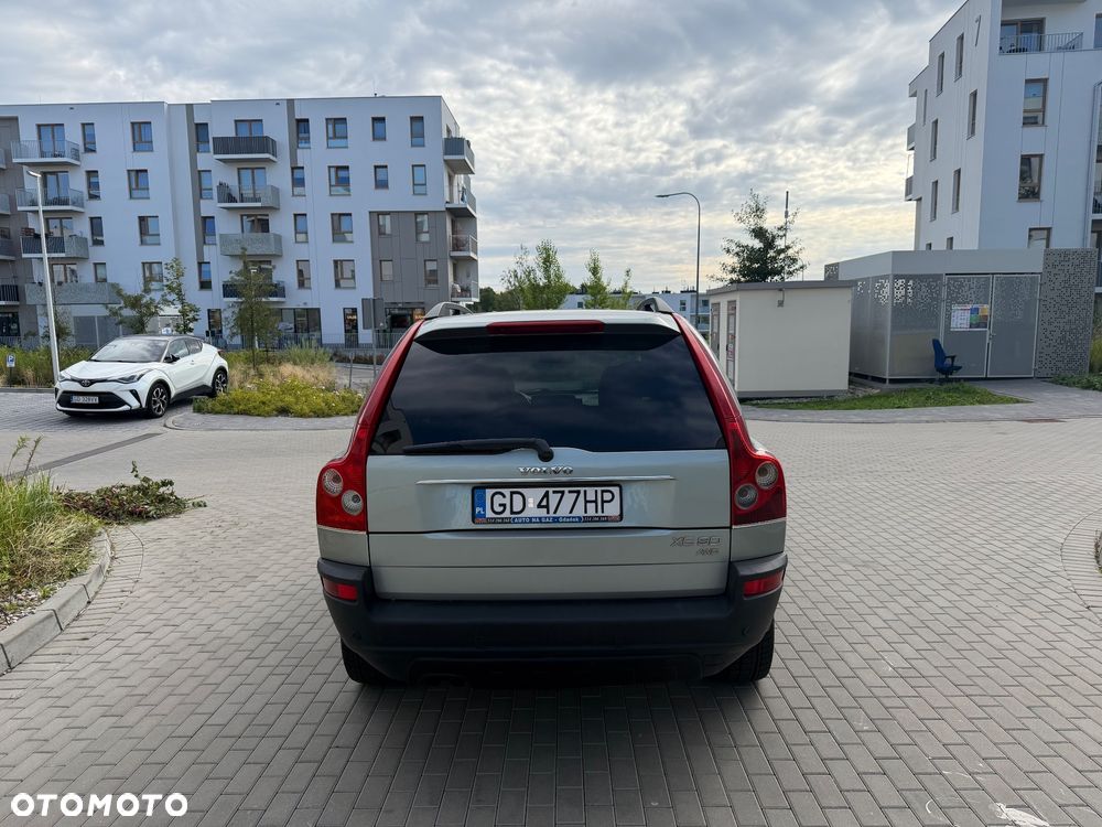 Volvo XC 90 2.5T - 5