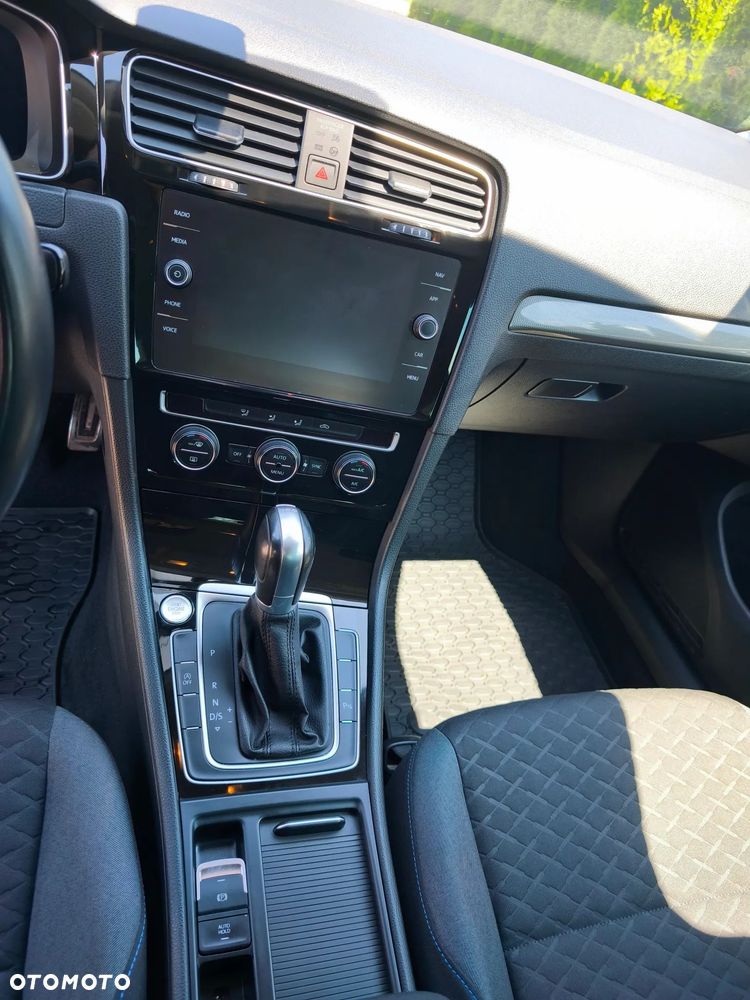 Volkswagen Golf 1.6 TDI SCR DSG Join - 15