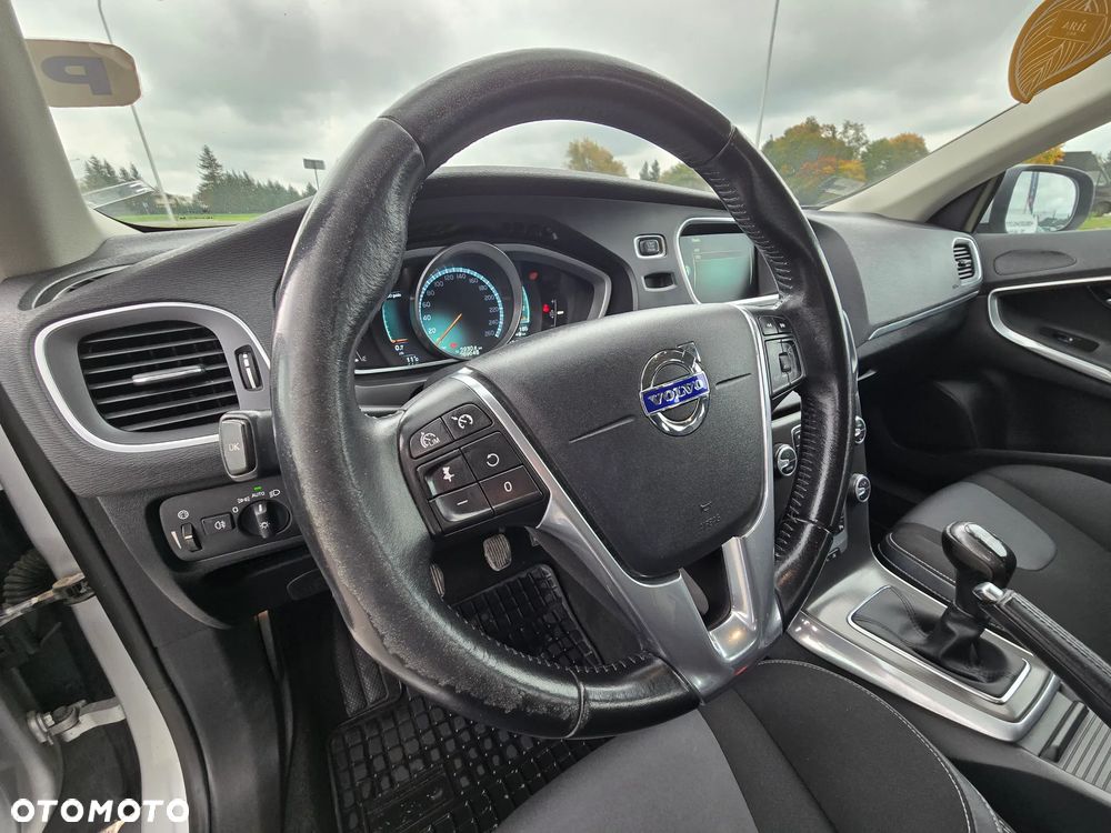 Volvo V40 D2 Kinetic - 22